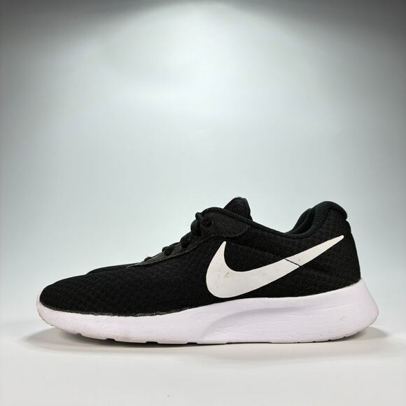 Nike Tanjun Black White Athletic Lace Up Running Shoe 812655-011 Women's Size 7 - Picture 4 of 11